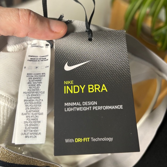 NWT Nike Glam Dunk Indy Bra SZ S Mesh White/Black/Gold V Neck Moisture Wicking - Picture 6 of 9